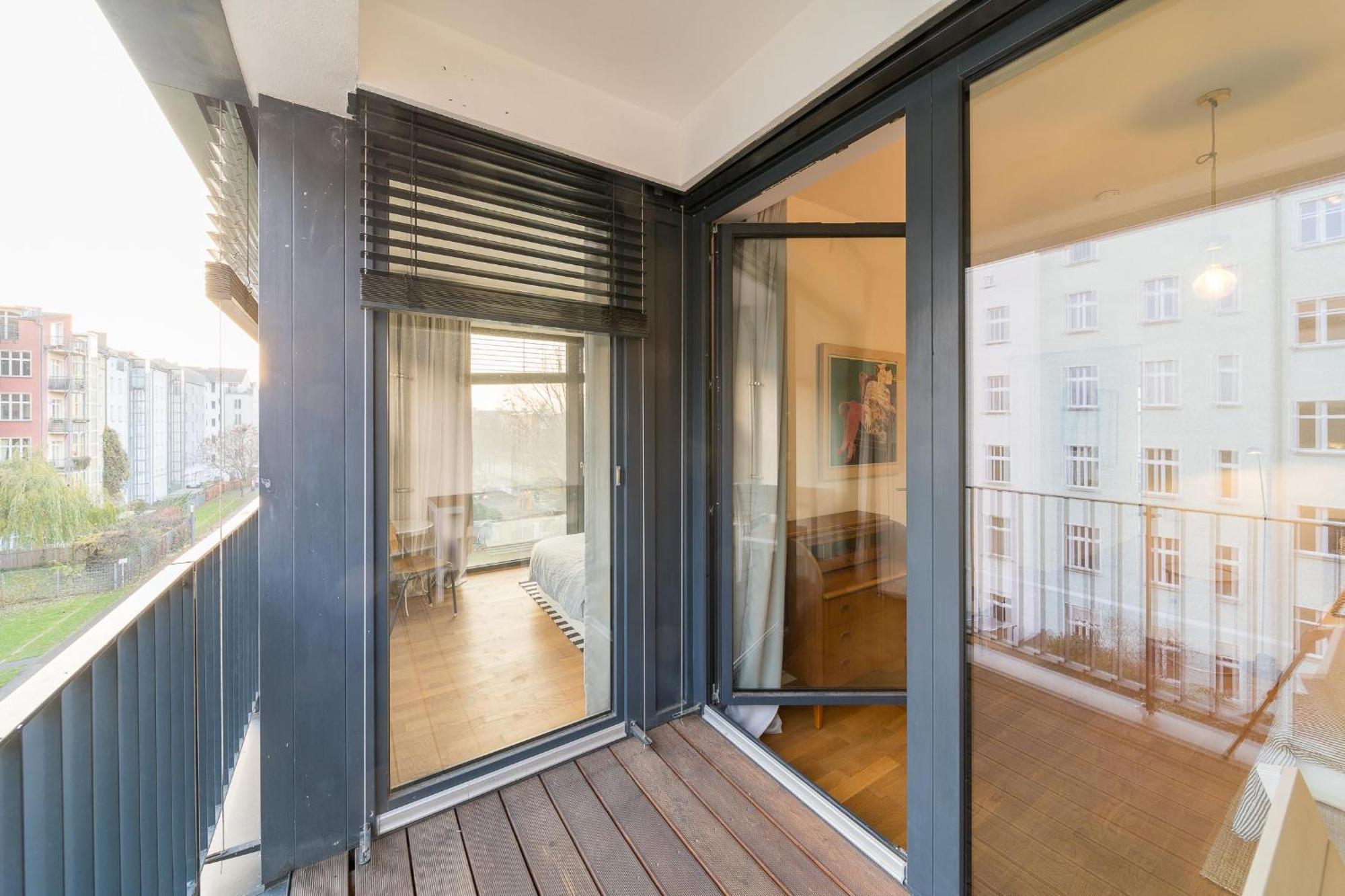 2 Bedroom Mauerpark-Apartment, Berlin Mitte View Calendar Exterior photo